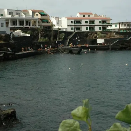 Bajo Junto Al Mar En El Tamaduste טמאדוסטה