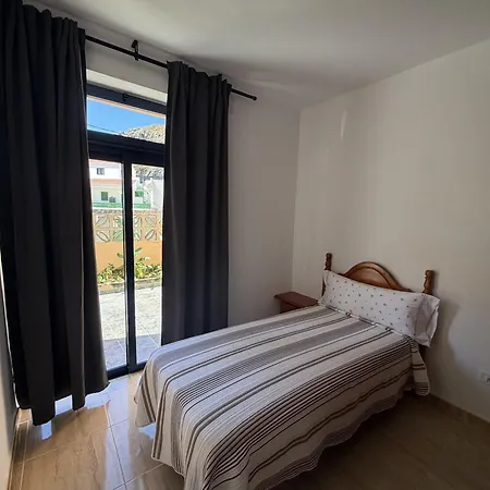 Apartment Bajo Junto Al Mar En El *