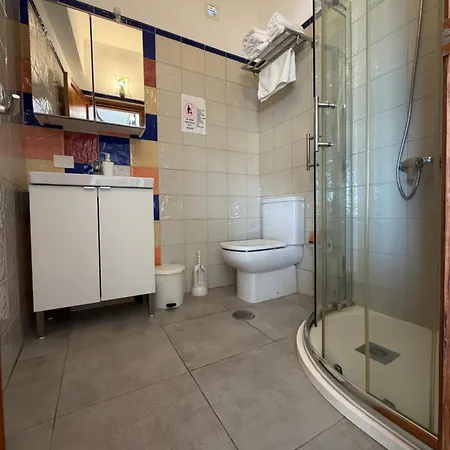 Bajo En El Zona Privilegiada Apartamento *